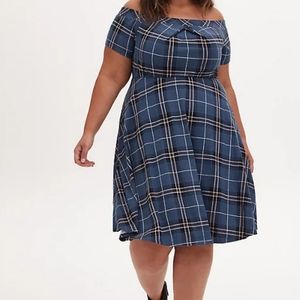 Torrid TEAL BLUE PLAID PREMIUM PONTE TWISTED OFF SHOULDER SKATER Dress sz. 0